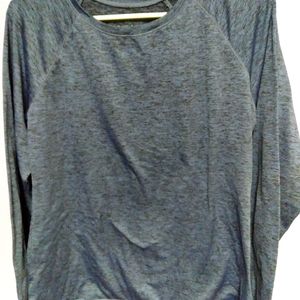 Pullover pretty blue with black flecks throughout